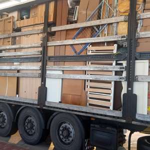 Peste 7 tone de deşeuri oprite la intrarea în țară