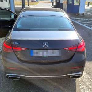 Autoturism depistat de poliţiştii de frontieră în aceeaşi zi în care a fost declarat furat din Germania