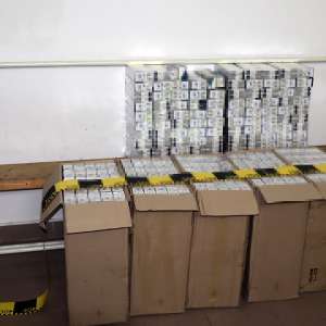 Doi bărbați care transportau țigări de contrabandă în valoare de 40.000 de lei au fost prinși de poliţiştii de frontieră suceveni