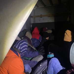 33 de cetăţeni străini depistați ascunși la Nădlac II