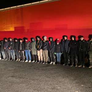 Acțiuni intense la Nădlac II, la sfârșitul săptămânii: 106 cetăţeni străini depistați ascunși, în patru mijloace de transport