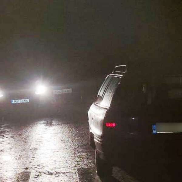 Conducere fără permis, încredinţare şi alcool, isprava unor ieşeni