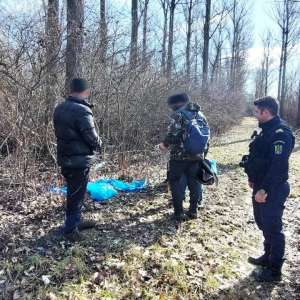 Migrant palestinian şi călăuză din Sudan, cercetaţi de poliţiştii de frontieră ieşeni