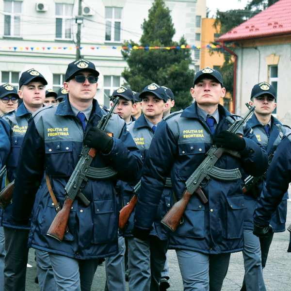 O nouă serie de elevi a Şcolii de Pregătire a Agenților Poliției de Frontieră ”Avram Iancu” Oradea a depus jurământul militar
