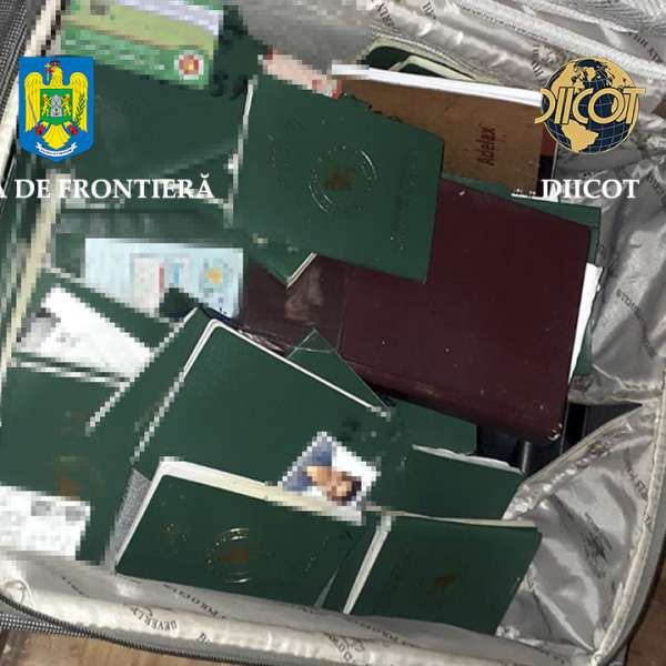 UPDATE - 85 de percheziții domiciliare pentru destructurarea unui grup infracțional organizat, specializat în trafic de migranți