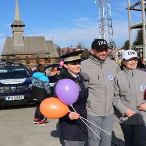 Câinele Athos a prins ,,infractorul”, spre deliciul a peste 100 de copii, veniți în vizită la Poliția de Frontieră Sighetu Marmației