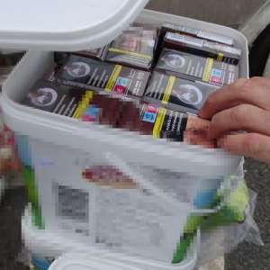 36.700 de țigarete descoperite ascunse în două mijloace de transport, în P.T.F. Calafat