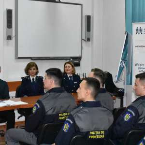 Formatori certificaţi din cadrul Institutului Auschwitz, la Şcoala Oradea. Seminar dedicat agenţilor de poliţie de frontieră în formare