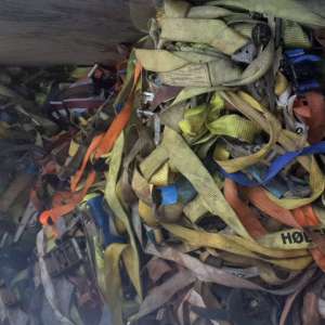 Peste 23 de tone de deşeuri, oprite la Nădlac II