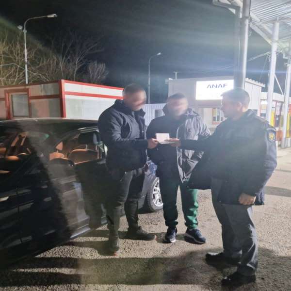 Urmărit pentru organizarea de furturi de peste 90.000 de euro, depistat la Rădăuţi Prut