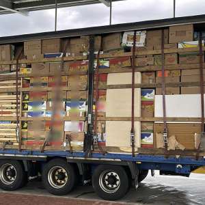 Peste 30 tone de deşeuri oprite la Borș  I și II