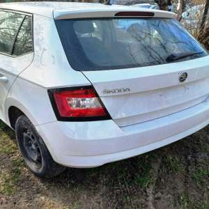 Autoturism furat din Muntenegru, descoperit la Albița