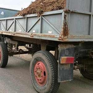 La volan fără permis de conduce și cu remorcă neînmatriculată