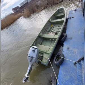 Peşte, unelte de pescuit și un motor de barcă furat, descoperite de polițiștii de frontieră din cadrul Gărzii de Coastă