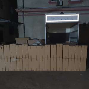 Aproximativ 15.000 pachete cu țigări decoperite într-o autoutilitară condusă de un cetățean polonez