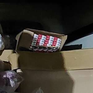 Aproximativ 15.000 pachete cu țigări decoperite într-o autoutilitară condusă de un cetățean polonez