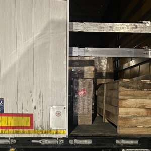 34 de cetăţeni străini, depistați ascunși în mijloace de transport la Nădlac II