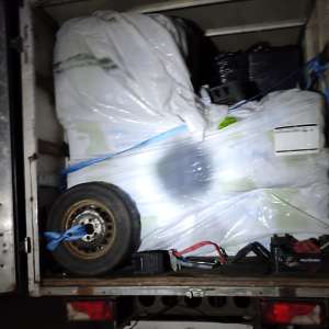 23 de cetățeni din Bangladesh, depistaţi într-o autoutilitară la PTF Turnu