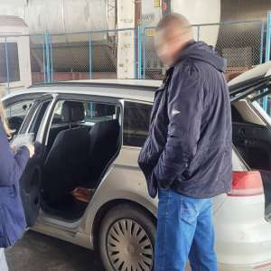 Substituire de persoană demascată de către polițiștii de frontieră gălățeni