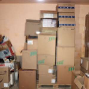 Peste 66.000 pachete țigări, 550.684 lei și sume în valută confiscate în urma a 14 percheziții în Maramureș