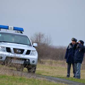 27 de cetăţeni străini  depistați la ,,frontiera verde” la Curtici