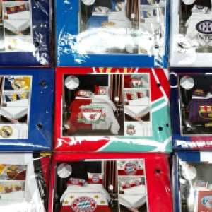 Lenjerii de pat contrafăcute, în valoare de 700.000 lei, depistate în Portul Constanța