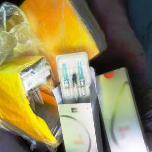 Medicamente în valoare de 37.700 de lei, descoperite de poliţiştii de frontieră ieşeni