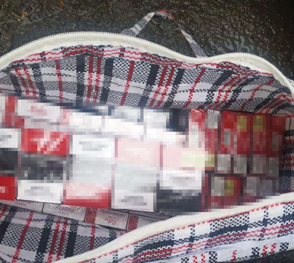 Amendă de 20.000 lei pentru deţinerea de ţigarete de provenienţă extra comunitară