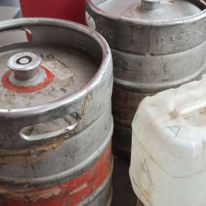 Alcool fără documente de proveniență descoperit în Petea