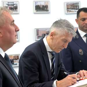 Vizita ministrului afacerilor interne al Regatului Spaniei, domnul Fernando Grande-Marlaska Gomez la sediul Inspectoratului General al Poliţiei de Frontieră Române