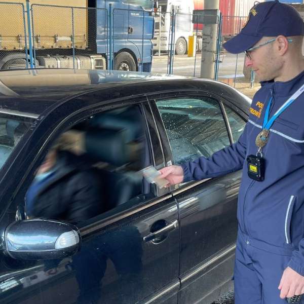 La controlul de frontieră cu permis de conducere fals