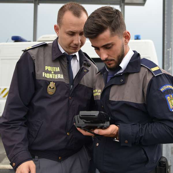 Un bărbat din Somalia, depistat cu documentul de identitate finlandez al altei persoane