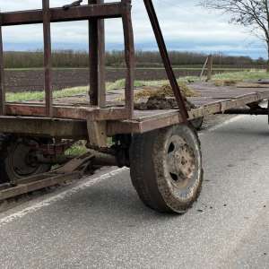 Cercetaţi pentru conducerea unor autovehicule deşi nu aveau acest drept