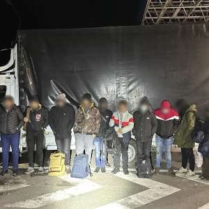 21 de cetățeni străini, depistaţi în tentativă de trecere ilegală a frontierei