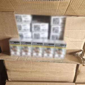 Peste 65.000 pachete de țigări marcate necorespunzător, în valoare de 1.300.000 lei, descoperite de polițiștii de frontieră