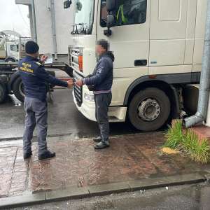 Șofer profesionist dar cu permis de conducere suspendat