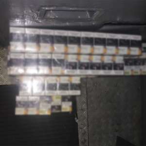 Ţigarete de contrabandă de aproximativ 19.000 lei ascunse în trenul Chişinău-Iaşi