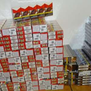 Peste 29.000 de țigarete descoperite ascunse în două mijloace de transport în P.T.F. Calafat