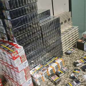 Ţigări şi tutun nedeclarate, descoperite în posesia a trei cetăţeni bulgari, în zona de tranzit a Aeroportului Otopeni