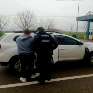 Urmărit pentru săvârşirea infracţiunii de contrabandă, descoperit în Albița