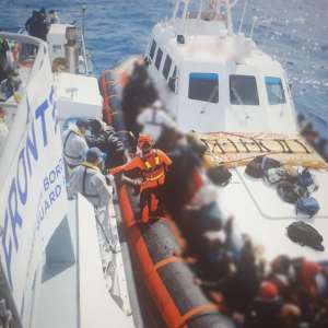 Misiuni de căutare şi salvare ale poliţiştii de frontieră români  în apele Marii Mediterane
