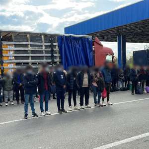 PTF Nădlac II: 58 de cetățeni străini depistați ascunși, în ultimele 24 de ore
