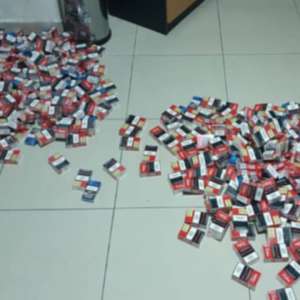 Autoturism „alimentat” cu ţigarete de contrabandă, depistat la P.T.F.  Stânca