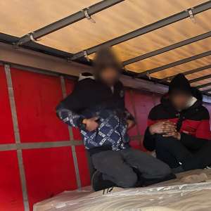 PTF Nădlac II: 23 de cetățeni străini depistați ascunși, în ultimele 24 de ore