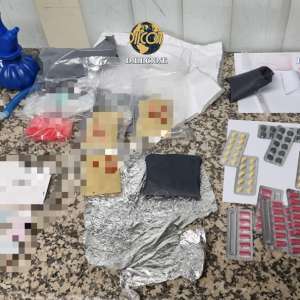 Cetăţean român, depistat pe aeroportul Otopeni cu substanțe interzise, în bagajul de cală