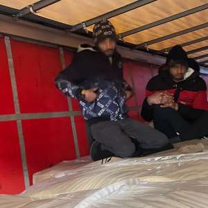 57 de cetăţeni străini depistați la Nădlac II si S.P.F. Diosig