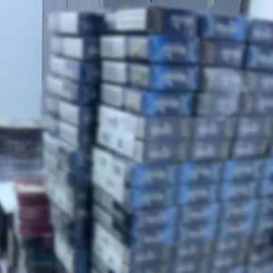 Țigarete descoperite în două autoturisme,  ascunse printre bagaje, în P.T.F. Giurgiu