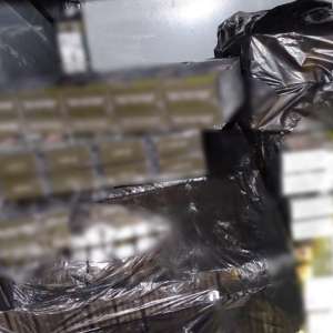 30.000 de țigarete descoperite în două mijloace de transport, în P.T.F. Calafat