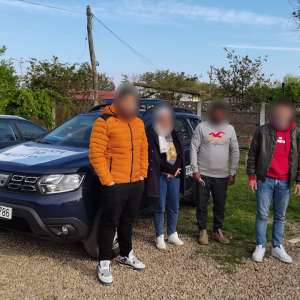 13 cetăţeni străini depistaţi la frontiera cu Ungaria