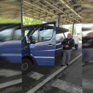 Vasluian depistat în trafic conducând un ansamblu rutier, fără drept